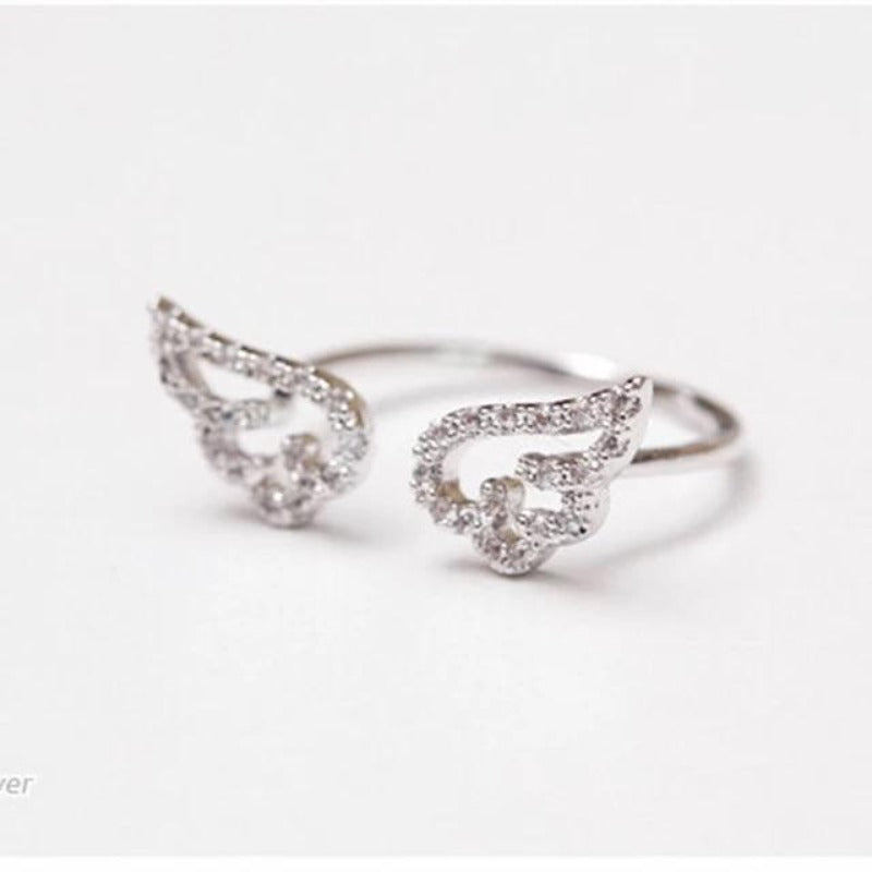 angel wings ring in white. farry fashion