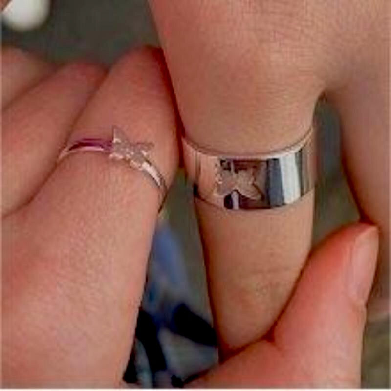 COUPLES PROMISE RING SET