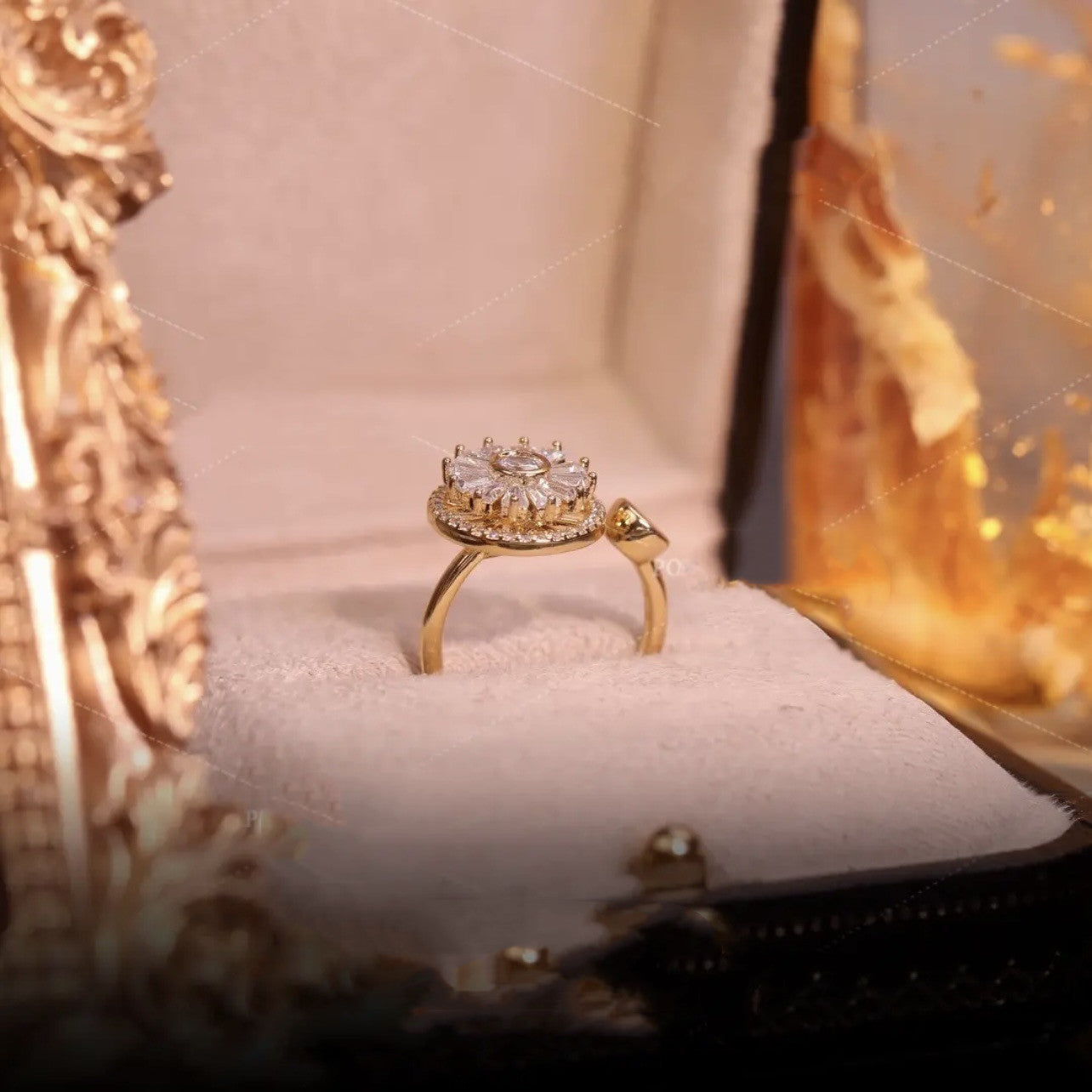Feminine Exquisite Fashion Light Luxury Ring